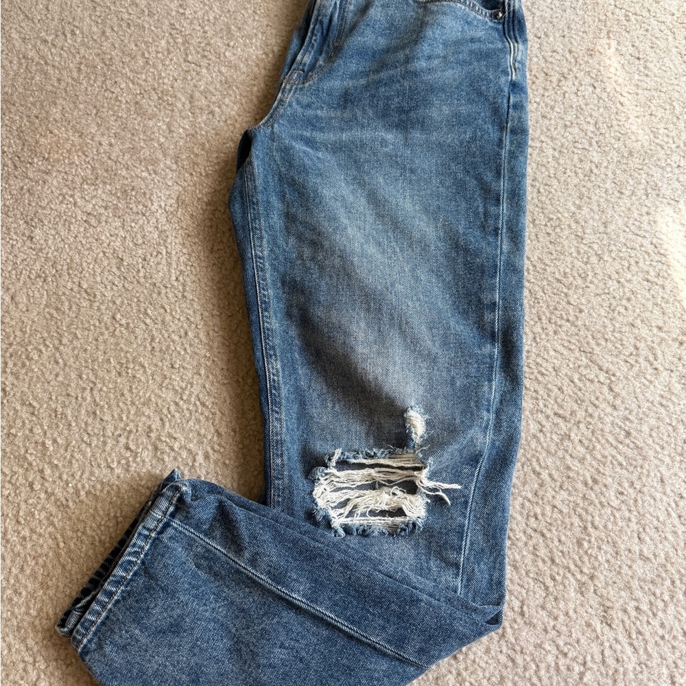American Eagle Outfitters Mom Distressed Jeans